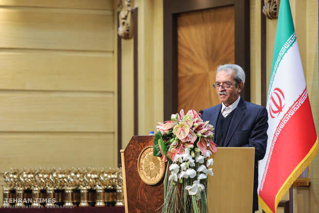 Iranian exemplary exporters honored