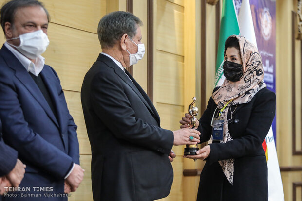 Iranian exemplary exporters honored
