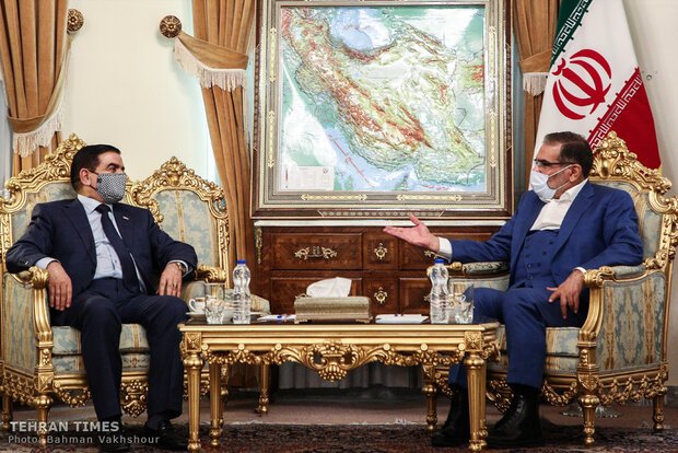 Iraqi Defense Minister meets with Shamkhani