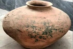 Bronze Age earthenware donated to Iranian museum