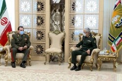 Tajik defense minister meets Gen. Baqeri