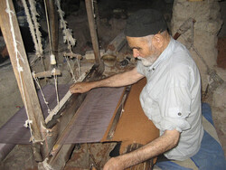 Persian handicrafts: Abaa of Bushehr