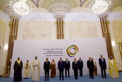 Iranian, Persian Gulf officials “meet” in Baghdad