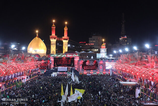 Shia pilgrims flock to Karbala to commemorate Arbaeen