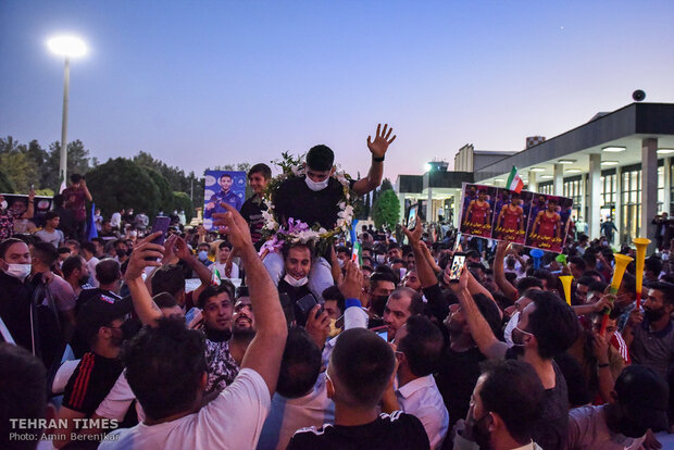 Greco-Roman wrestlers welcomed to Shiraz