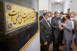 Culture Minister Mohammad-Mehdi Esmaeili and his colleagues visit the 6th Iranian International Calligraphy Biennial at the Chehel-Sotun Palace in Qazvin on October 18, 2021. (ISNA/Mehdi Motamed) 