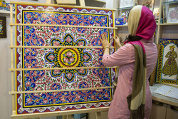 Iranian handicrafts: Haft-Rang tiles