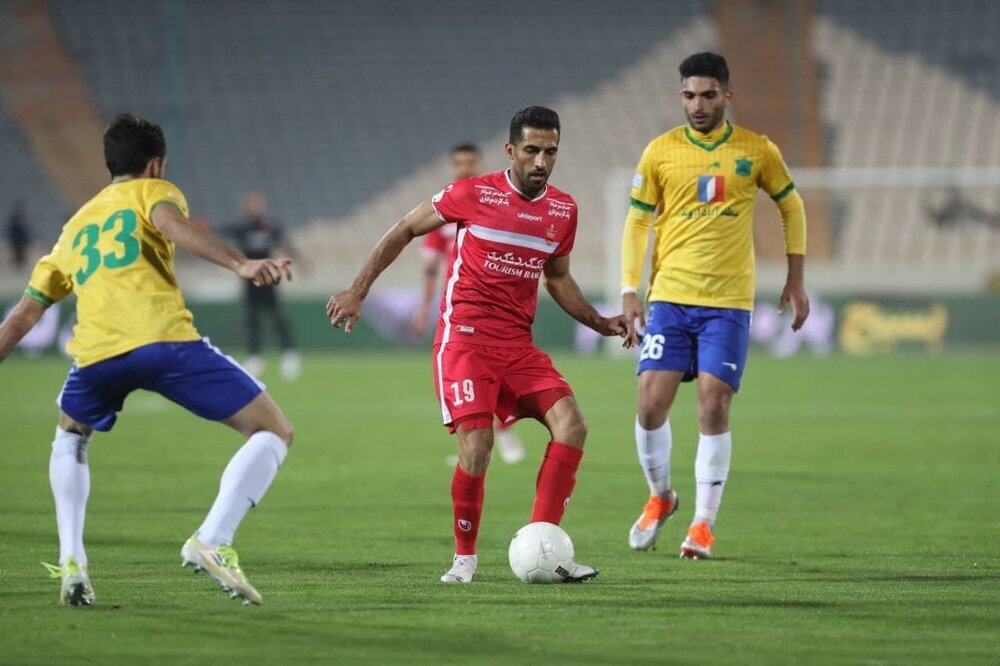 Sepahan Moves Top of Iran Professional League - Sports news