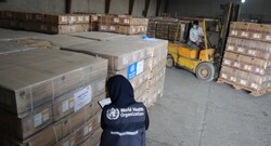 WHO provides Iran with packs of intravenous solutions
