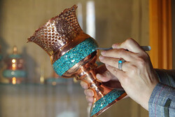 Turquoise-coated arts on show at Tehran exhibit