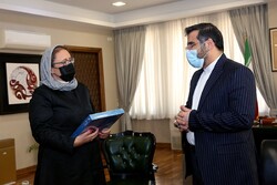 Romanian Ambassador Mirela Grecu met Minister of Culture and Islamic Guidance Mohammad-Mehdi Esmaeili at his office in Tehran on December 14, 2021.