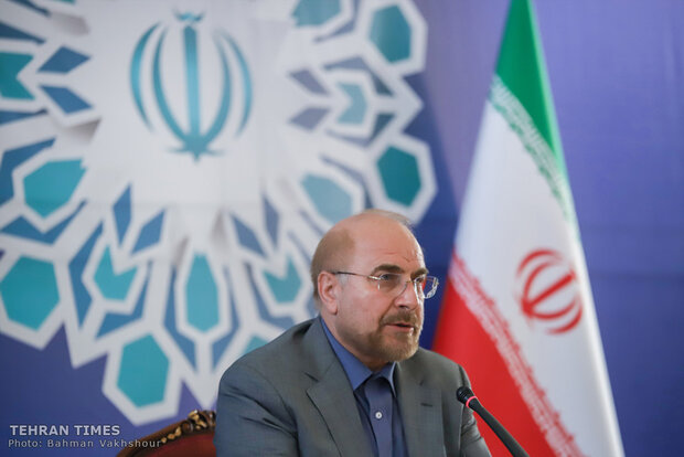 Meeting with heads of the missions of the I.R.Iran in neighbouring countries