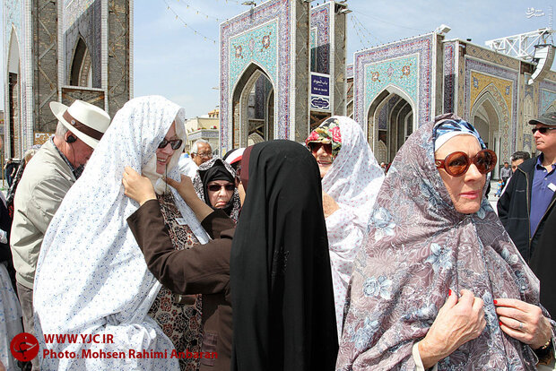 Half a million pilgrims visit Imam Reza shrine per day