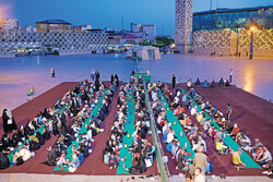 Iftar meal at Imam Hossein square