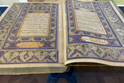 Folios of rare Quran manuscripts on view at Niavaran complex