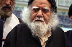 Islamic philosopher Mohammadreza Hakimi in an undated photo.