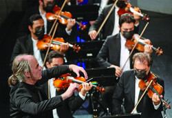 Tehran Symphony Orchestra performs with German conductor Wolfgang Wengenroth
