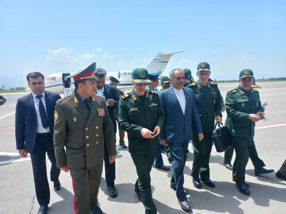 Iran’s military chief visits Dushanbe