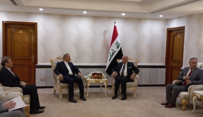 New Iranian ambassador submits credentials to Iraqi FM