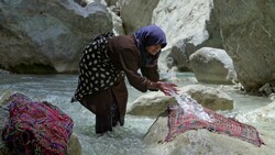 Aunt Keshvar in a scene from the short documentary “Parizad” directed by Mehdi Imani Shahmiri.