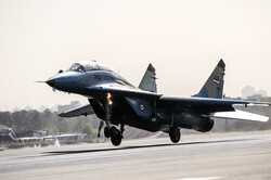 F-14 crashes in Isfahan