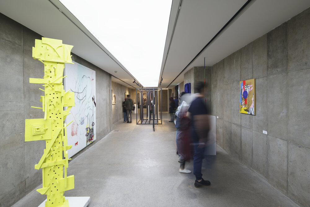 This file shows art aficionados visiting an exhibition at the Argo Contemporary Art Museum and Cultural Center in Tehran.