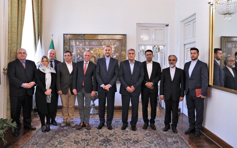 Iran FM meets Croatian parliamentary team