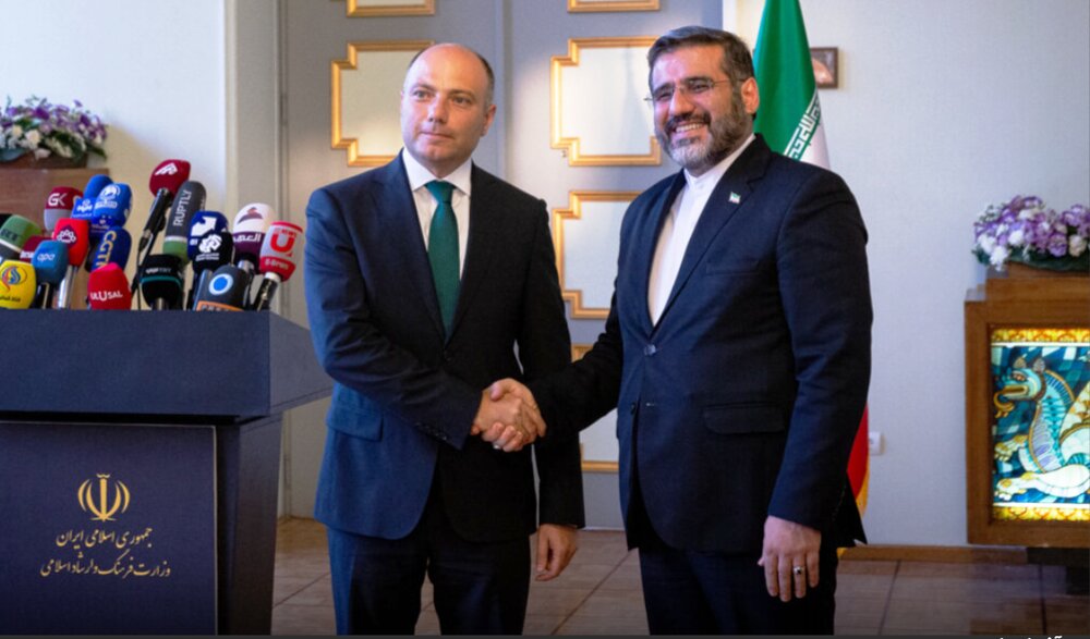 Azerbaijani Culture Minister Anar Karimov (L) and Iranian Minister of Culture and Islamic Guidance, Mohammad-Mehdi Esmaeili, attend a press conference at Tehran’s Vahdat Hall on June 20, 2022.
