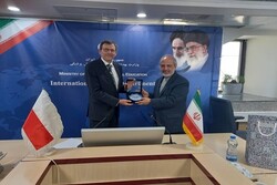 Finland, Poland ready to develop health diplomacy with Iran