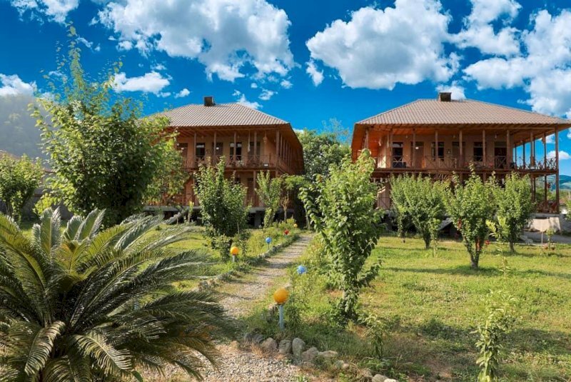 eco-lodge units