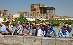  Iran sees 2.9 million foreign visitors in 11 months