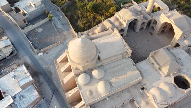 Visit world’s first two-story mosque in heart of Iran