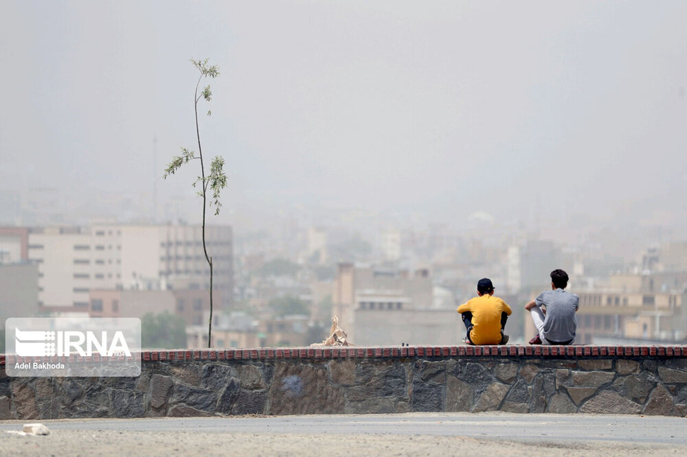 Over 21,000 Iranians die of air pollution in year