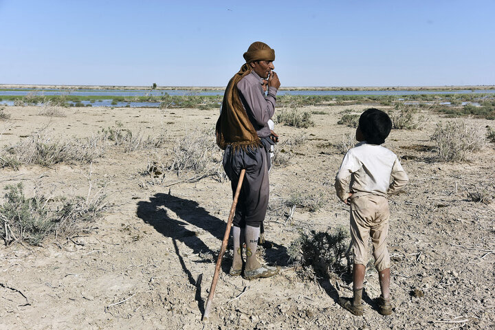 ‘Hidden hands’ seem to block water from Helmand to Hamoun