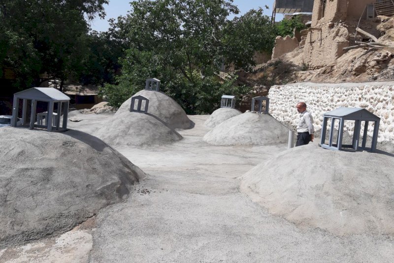 Historical bathhouse in central Iran being restored