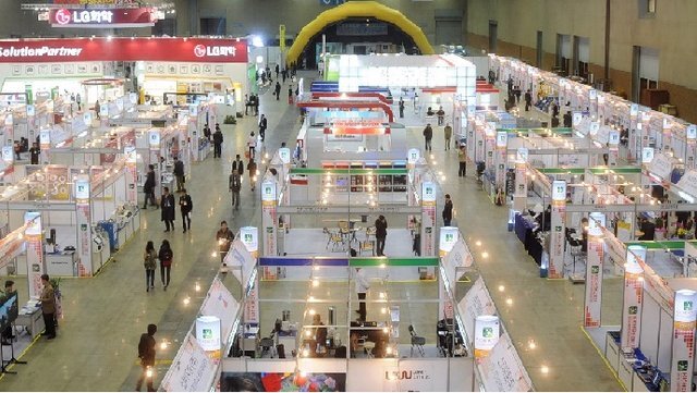 Business delegations from 10 countries to attend IranNano exhibition