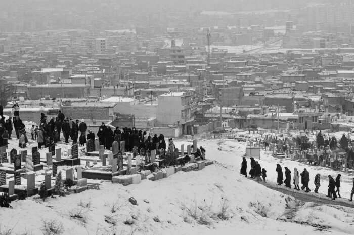 “Funeral” by Iranian photographer Amin Behjat won the FIAP Gold Medal at the 4th Aqua International Salon of Photography in Dushanbe, Tajikistan.