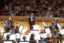 This file photo taken on July 14, 2022 shows Ali Rahbari conducting the Mariinsky Orchestra in a concert at Saint Petersburg’s concert hall in Russia. (MT/Natasha Razina)