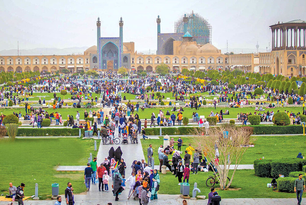 Isfahan foreign tourist arrivals reach 35,000 in H1