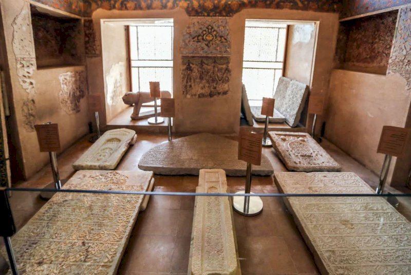 Isfahan opens permanent exhibit dedicated to historical inscriptions ...
