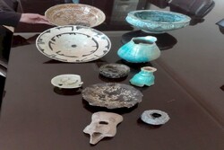 Neyshabur police recover relics dating from early Islamic era