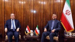 Iranian and Syrian chief diplomats talk on phone