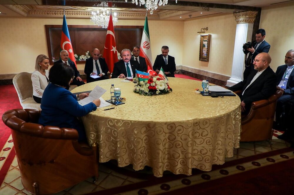 İran, Türkiye ve Azerbaycan Meclis Başkanları Arasında Görüşmeler