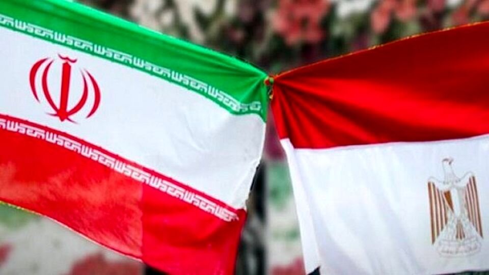 flags of Iran and Egypt
