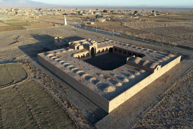 Historical caravanserais