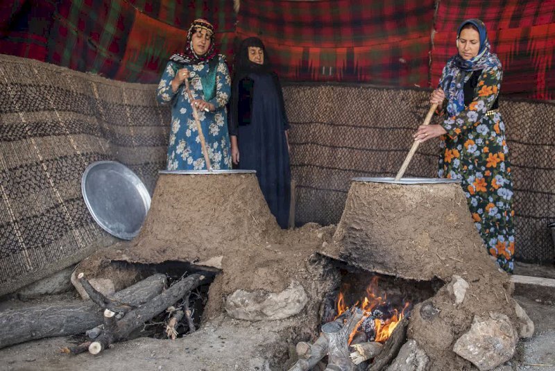 Villagers prepare Samanu for Noruz celebrations