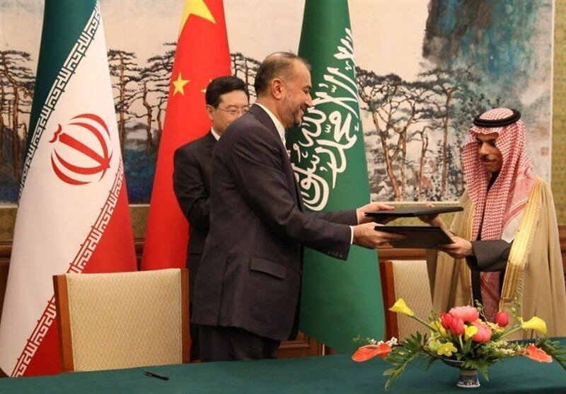 Iranian, Saudi FMs meet in China