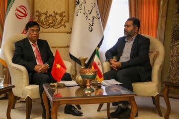 Vietnamese envoy visits Isfahan to cement closer ties