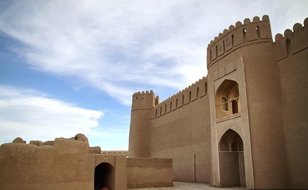 Profit or loss? giant citadel up for auction to be ceded to private investors