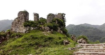 Qale-Gardan, an isolated fort of the Iron Age